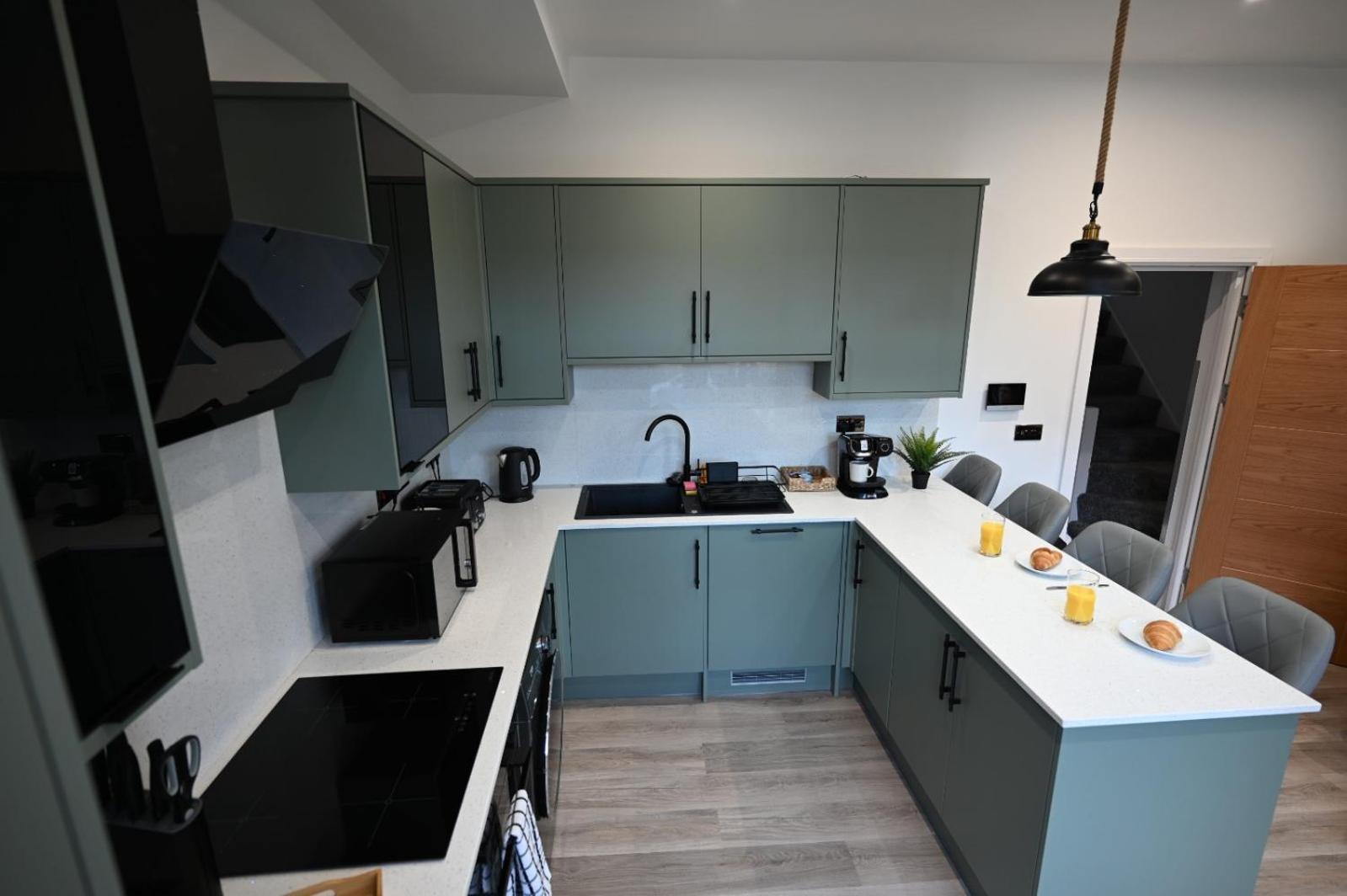 Two Bedroom Apartment In Cardiff City Centre الغرفة الصورة